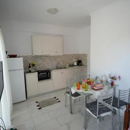 Filoxenia Lily Apartment