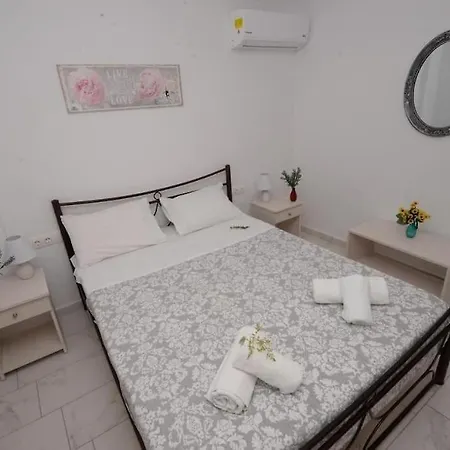 Apartment Filoxenia Lily